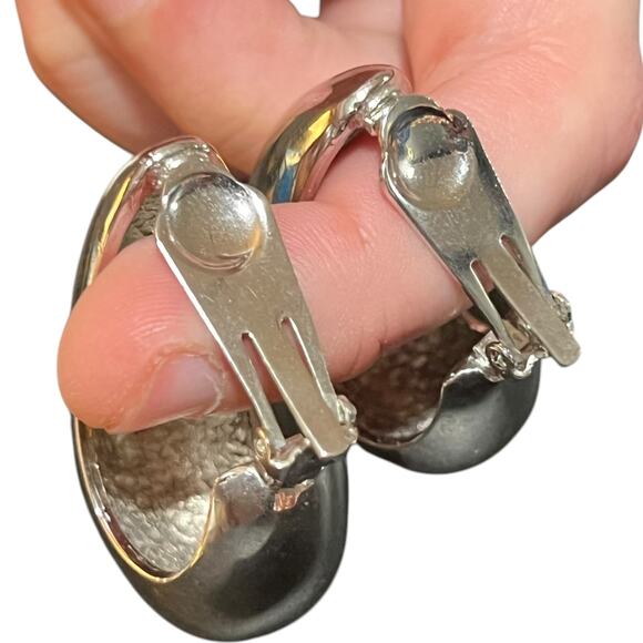 Vintage Heavy Silver-Tone Clip-On Earrings – Bold Sculptural Design - Picture 13 of 13